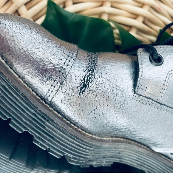 Shellys London Tyra Silver Metallic Crinkled leather Combat Boots Buckle Size 36 - Picture 12 of 16